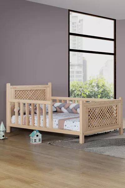 Natuurlijke dennenhouten bedframe, Montessori stapelbed met Mina scheidingshoofdbord