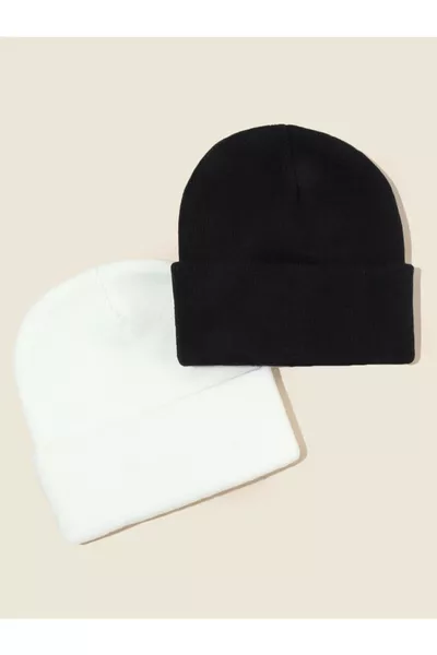 طقم قبعة أساسية للجنسين أسود وأبيض