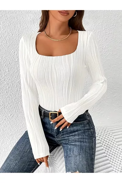 بلوزة بيضاء مرنة بأكمام طويلة وخصر مرتفع وياقة مربعة من قماش محبوك لربيع وخريف وشتاء