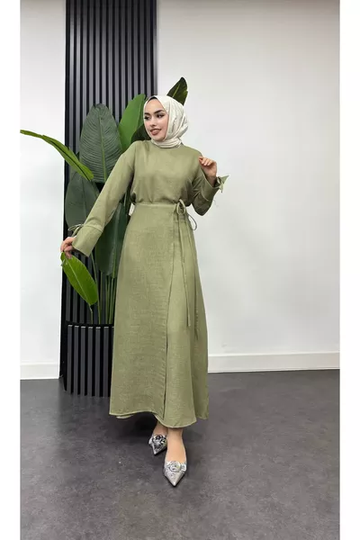 طقم بحاشية من اللؤلؤ