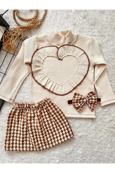 طقم تنورة وبلوزة وعقال للأطفال بنقشة الحافر البني