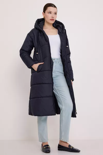 Manteau long matelassé à capuche bleu marine pour femme 