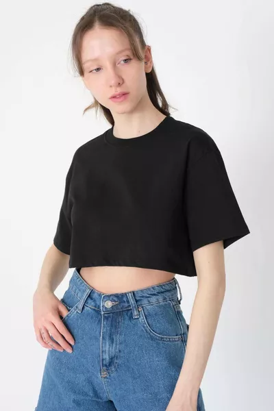 Бежова базова къса тениска с бюстие 