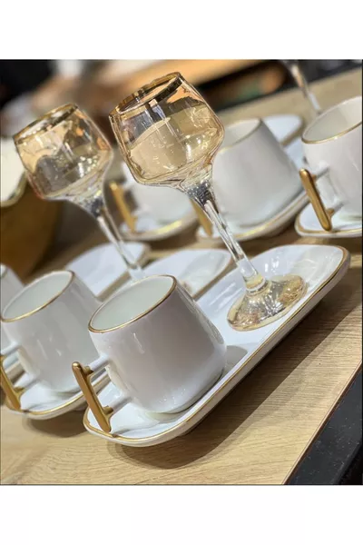 Комплект кафе чаши с чинии от серия Елица