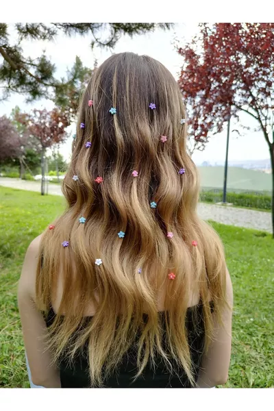  бр. прозрачни чантички с ярки, живи цветове мъниста за плитки