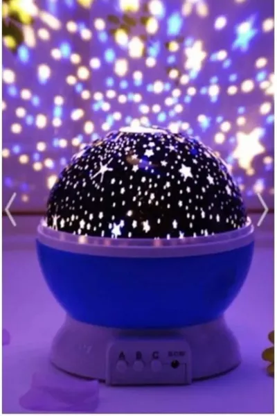 Ночник-проектор с вращающимся отражением Луны и звездного неба для детской комнаты