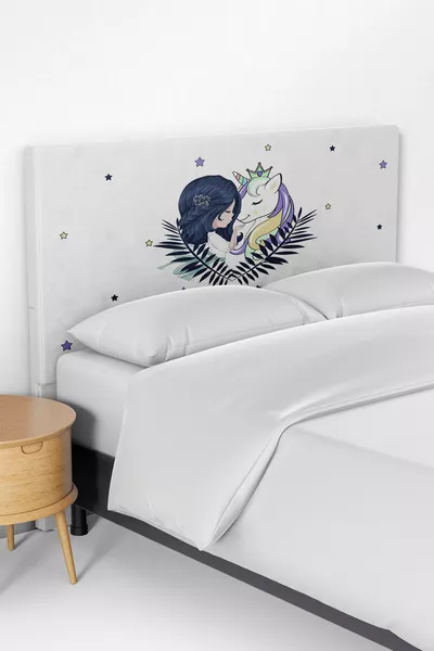 غطاء رأس سرير أطفال بتصميم وحيد القرن والأميرة