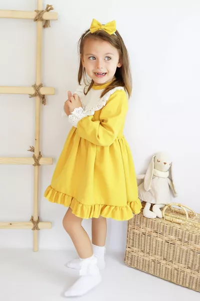 Ensemble Bandana robe à volants détaillé en dentelle Ruby Mustard pour filles