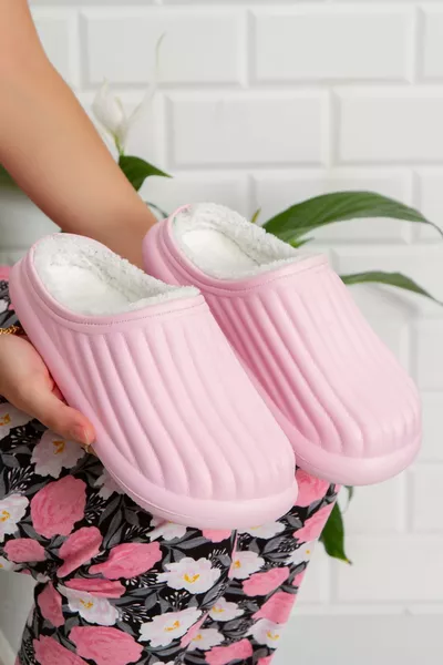 نعل منزلي موظفات فلورا مغلق داخليًا بفرو للشتاء للجنسين مقاوم للماء