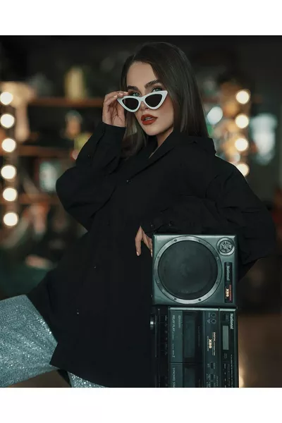 نظارات شمسية عين القط بيضاء 