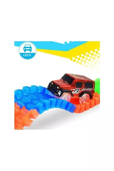 مسار سباق ماجيك تراكس مكون من  قطعة وسيارة واحدة تعمل 