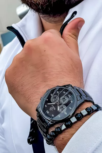 الموسم الجديد اللون الأسود الرجال ساعة اليد سوار هدية هدية عيد الأب