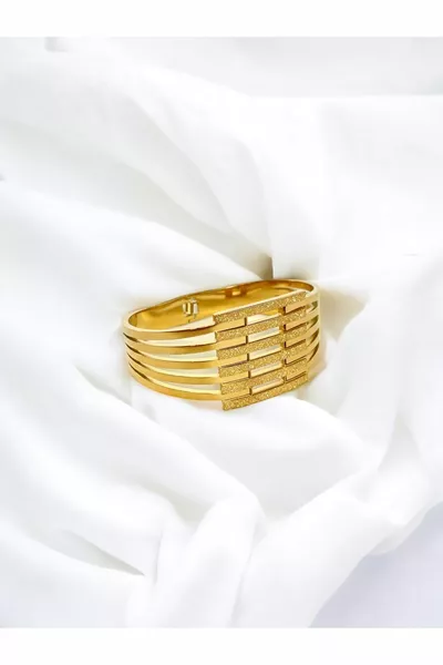 Стальной браслет с рифлёной текстурой золотого цвета с 2-летней гарантией