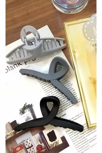 Women's 3-Piece Grey Latch Clasp Set