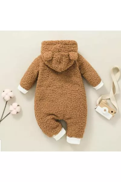 بدلة رضّع شتوية بقبعة من الفيلس الناعم