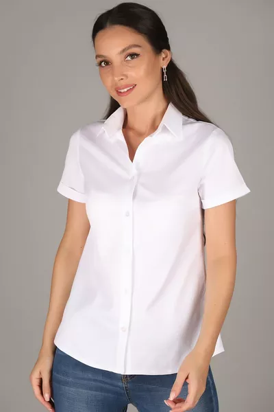 قميص نسائي كلاسيكي بأكمام قصيرة من القطن مرن باللون الأبيض