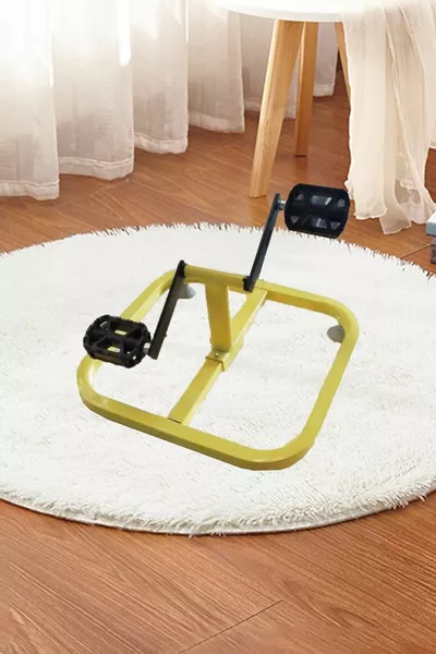 Sport, Attrezzo per esercizi, Attrezzo sportivo con pedaliera