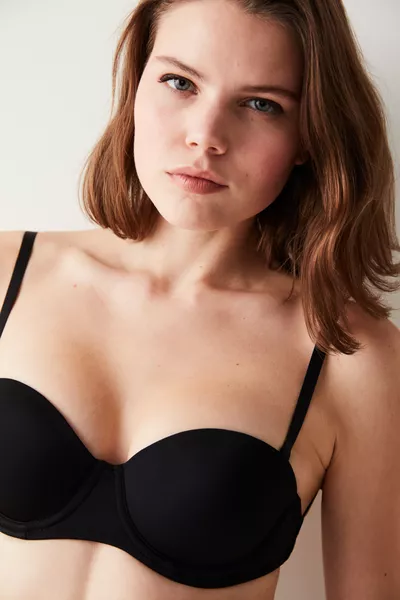 Ние деколте Мултиуей Черен Изпълнен Push Up Сутиен