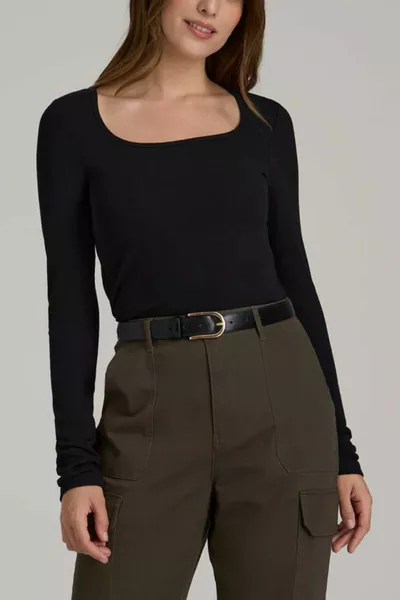 Женская черная футболка с длинным рукавом и квадратным вырезом, кашкорсе, в рубчик