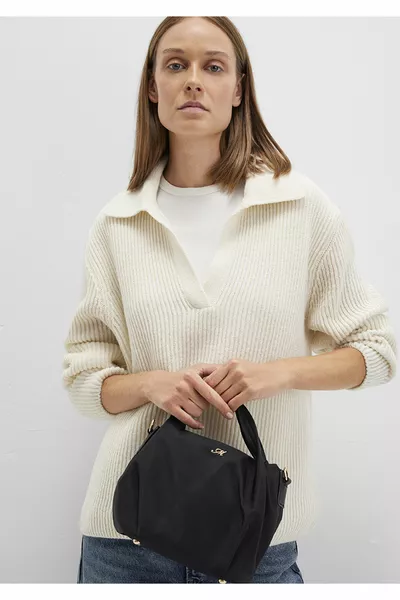 حقيبة سوداء متقاطعة 