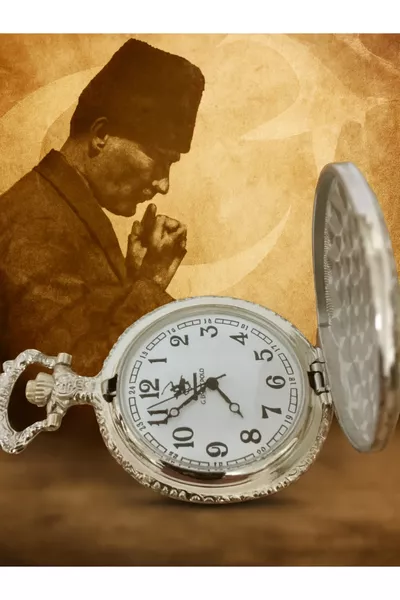 ساعة جيب بسلسلة مع مصطفى كمال أتاتورك