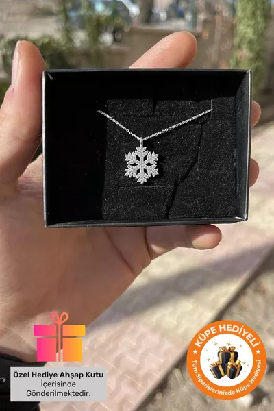 Обеци с бял камък във формата на снежинка в подаръчна кутия, сребърна позлата, родиева снежинка колие
