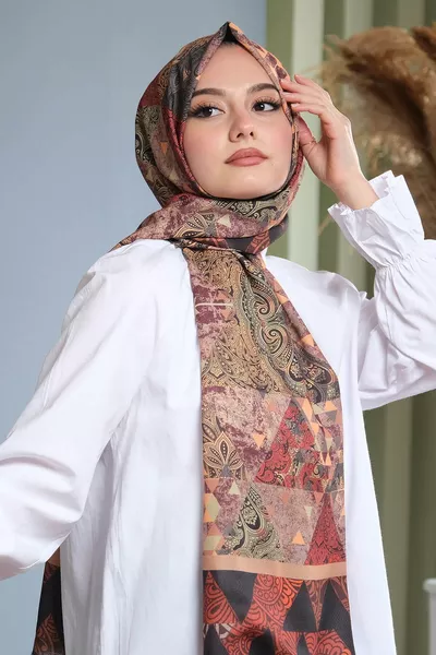 وشاح قطن بني بنقشة باسلي