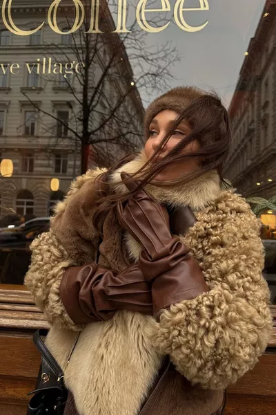 Chapeau en feutre en fourrure de vison synthétique couleur terre | Chapeau en peluche d'hiver pour femmes, cadeau de Noël et du Nouvel An