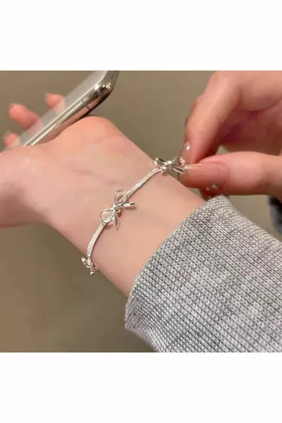 Silver-Plated Ribbon Bow Detailed Italian Chain Bracelet