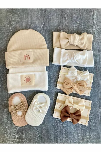 Ensemble cadeau pour bébé fille : bonnet, bandeau, bandeau pour cheveux et chaussettes en tons doux