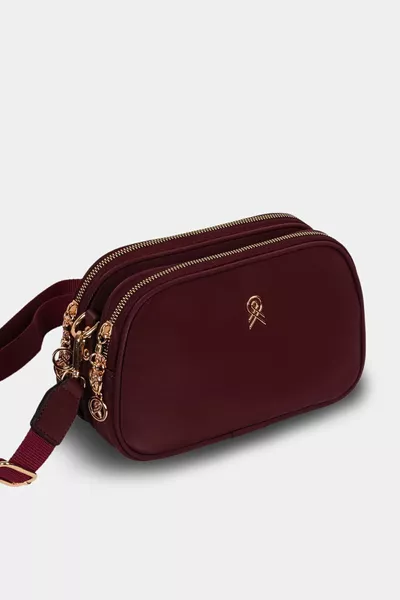 حقيبة كتف نسائية يومية بورغندي من الجلد الصناعي والساتان مع ثلاثة أقسام وحمالة قابلة للتعديل