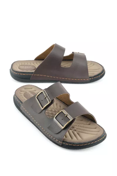 شبشب رجالي صيفي من الجلد الصناعي بمشبكين قابلين للتعديل ونعل مريح يومي