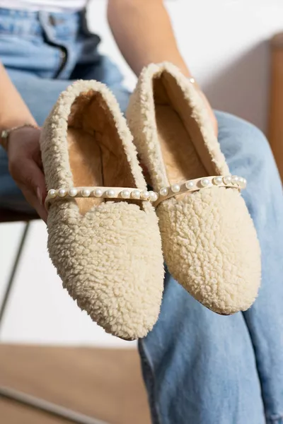 Femme Pearl House Bablet