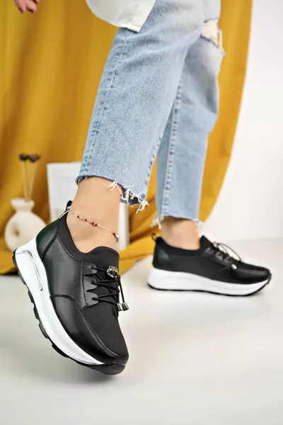 Siyah Cilt Streç Taşlı Kadın Şık Günlük Rahat Ortopedik Kaymaz Taban Babet Ayakkabı