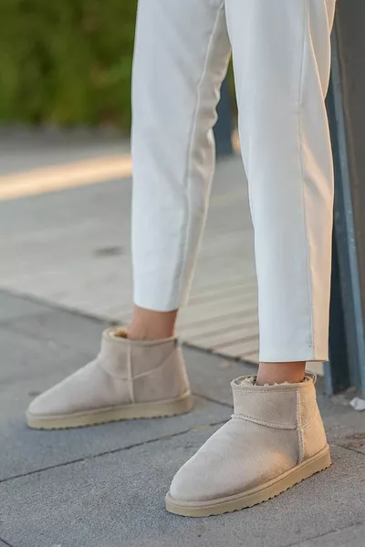 Beige Short Size Ucc Snow Boots 