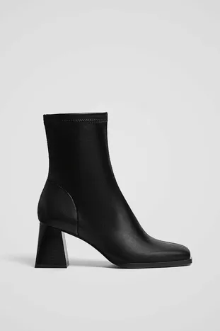 Stretch Ankle Mid-Heeled Boots