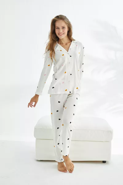 أبيض اللون القلب منقوشة القطن زر بيجامة مجموعة