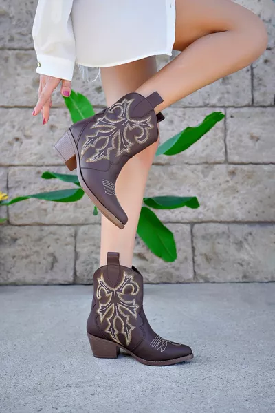 Women's Brown Embroidered Short Heeled Cowboy Boots