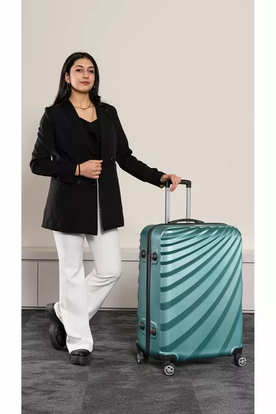  Ментово зелен извънгабаритен куфар