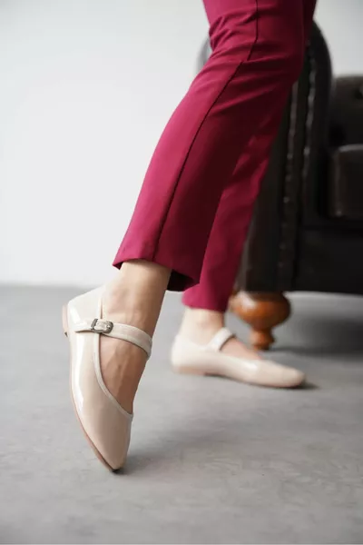 شقق باليه فافين للسيدات - جلد بعشرة براءات اختراع