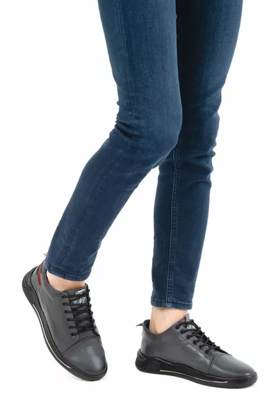 أحذية كاجوال جلد طبيعي للرجال   Erk Ayk /