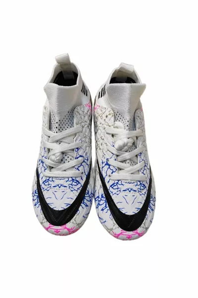 BOYS' FOOTBALL BOOTS