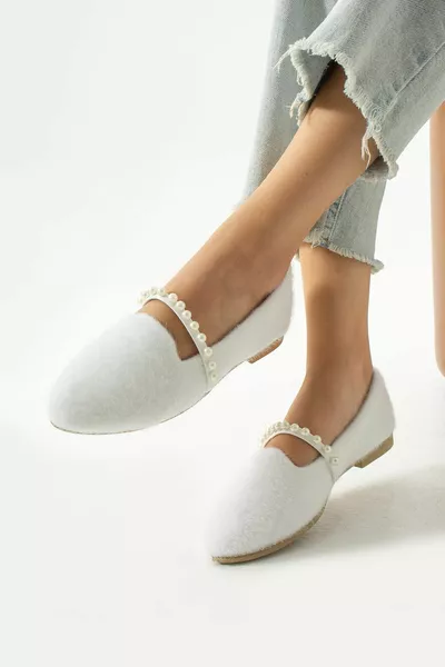 المرأة اللؤلؤة البيضاء مفصلة التايلاندية ريشة أنيقة عارضة الباليه الشقق