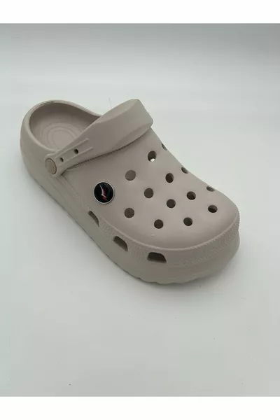 ذكر طباخ مستشفى ممرضة طبيب شاطئ البحر بركة النعال