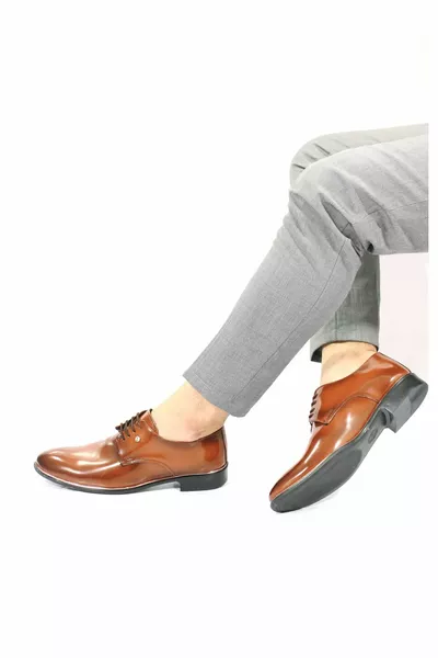 أحذية كلاسيكية للعناية بالرجال 