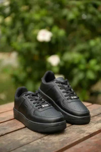 Unisex Winter Waterproof Non-Slip Poly Sole Lightweight Casual Black Style Casual Sneakers