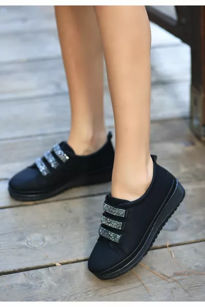 Alya Sneakers aus schwarzem Nubuk