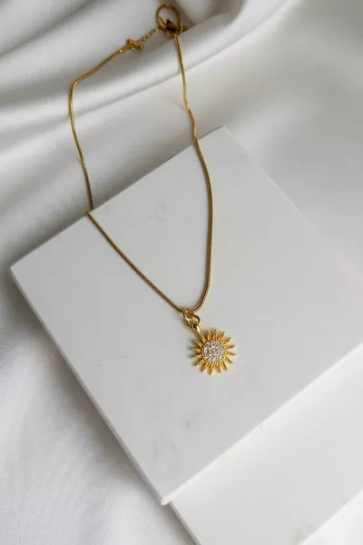 Позлатено цирконово камено слънце Стилно стоманено дамско колие с тънка верижка