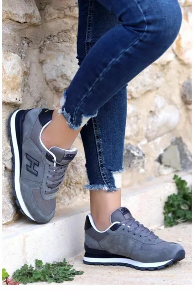 بيرو M للجنسين سنيكرز سنيكرز كاجوال رمادي