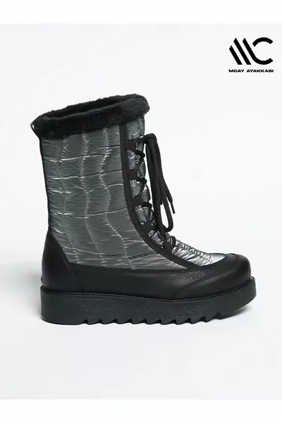 أحذية الثلج النسائية